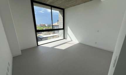 Casa com 3 quartos à venda na Rua Jardim 600, --, Campeche, Florianópolis