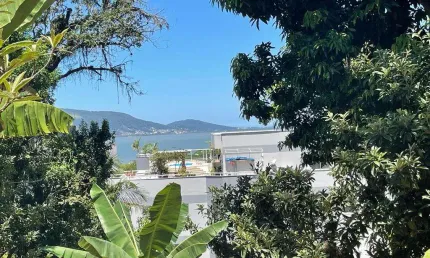 Terreno à venda na Rua Doutor Nei Luiz Gonzaga, --, Coqueiros, Florianópolis