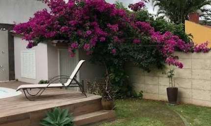 Casa Residencial de 3 dorms no bairro Pântano Do Sul