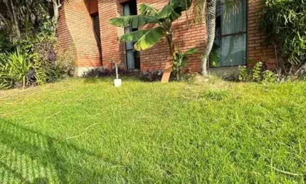 Casa Residencial de 4 dorms no bairro Jardim Atlântico