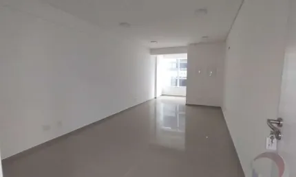 Sala comercial de 30,82m² em Ingleses do Rio Vermelho