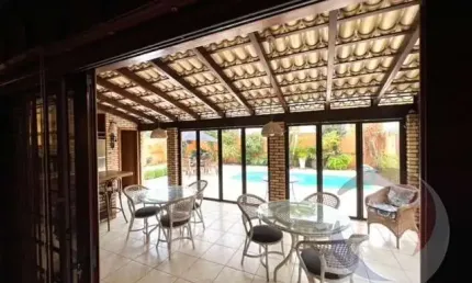 Casa Residencial de 3 dorms no bairro Jurerê Internacional