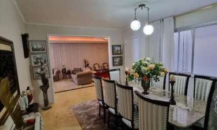 Cobertura Duplex de 5 quartos no Centro de Florianópolis.