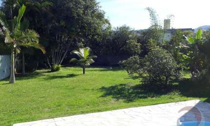 Casa Residencial de 3 dorms no bairro Ingleses Do Rio Vermelho