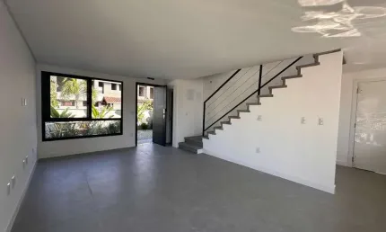Casa com 3 quartos à venda na Rua Grumixama, --, Campeche, Florianópolis