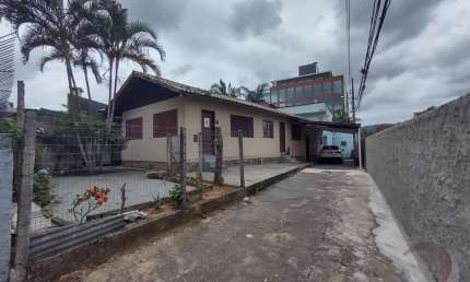 Terreno à venda na Artino Rensi, --, Trindade, Florianópolis