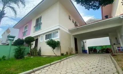 Casa com 3 quartos à venda na Rua Azálea Rosa, --, Campeche, Florianópolis