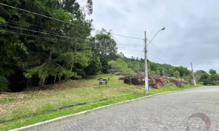 Terreno de 2276m² no bairro santo antônio de lisboa