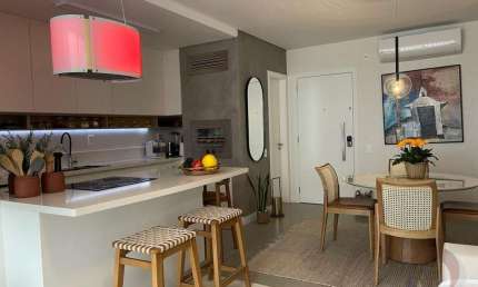 Apartamento de 2 dorms no bairro Jurerê Internacional