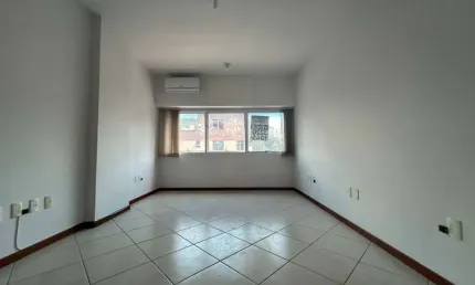 Sala comercial à venda na Avenida Desembargador Vítor Lima, --, Trindade, Florianópolis