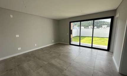 Casa com 3 quartos à venda na Doutor Antônio Luiz Moura Gonzaga  Via01, --, Rio Tavares, Florianópolis