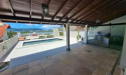 Casa com 5 quartos à venda na Rua Doutor Celso Nicodemus Lopes, --, João Paulo, Florianópolis
