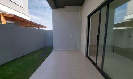 Casa Residencial de 3 dorms no bairro Ribeirao Da Ilha
