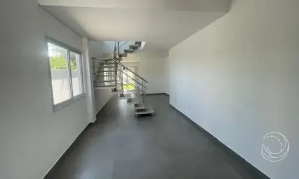 Casa com 3 quartos à venda na Rua Cipreste, --, Campeche, Florianópolis