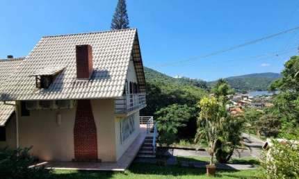 Casa em condomínio fechado com 5 quartos à venda na Rua Gécio de Souza e Silva, --, Sambaqui, Florianópolis