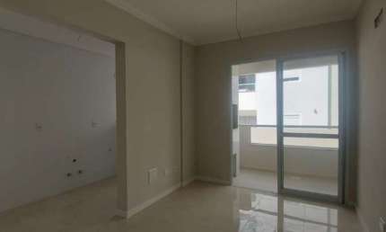 Apartamento de 2 quartos no bairro Ingleses Do Rio Vermelho