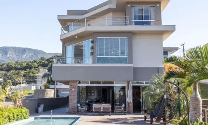 Casa com 3 quartos à venda na Rua do Copo de Leite, --, Pedra Branca, Palhoça
