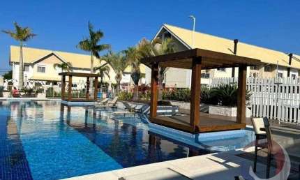Casa Residencial de 2 dorms no bairro Morro Das Pedras