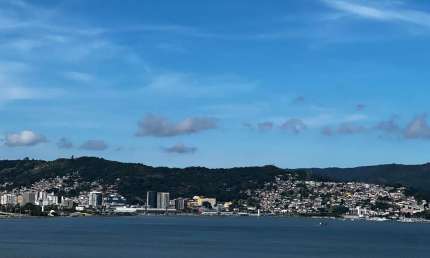 Apartamento com 3 quartos à venda na Rua Capitão Euclides de Castro, --, Coqueiros, Florianópolis