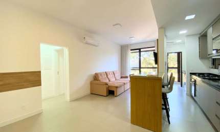 Apartamento com 2 suítes na avenida principal do bairro Campeche