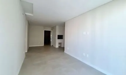 Apartamento de 2 suítes no centro de florianópolis.