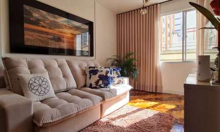 Ótimo Apartamento Com 01 Dormitório No Centro De Florianópolis.