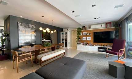 Apartamento com 3 dorms e 2 suítes no bairro Itacorubi