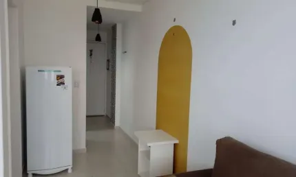Apartamento Com 01 Dormitórios No Centro De Florianópolis.