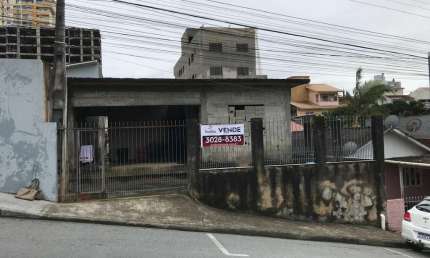 Terreno à venda na Rua Manoel Loureiro, --, Barreiros, São José por R$ 460.000