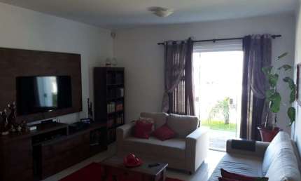Casa com 3 dorms sendo 1 suíte em São João do Rio Vermelho