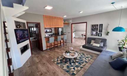 Linda casa com 2 dorms no bairro Campeche - Florianópolis SC