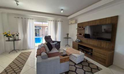 Casa com 3 quartos à venda na Rua Wilson Luz, --, Coqueiros, Florianópolis