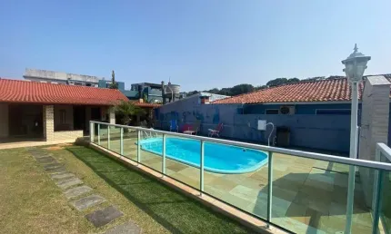 Casa residencial com 2 dormitórios no bairro Ingleses