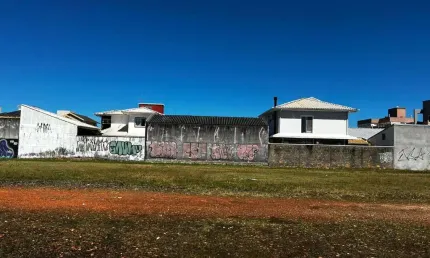 Terreno de 360 m² no bairro Carianos - Floriaópolis SC