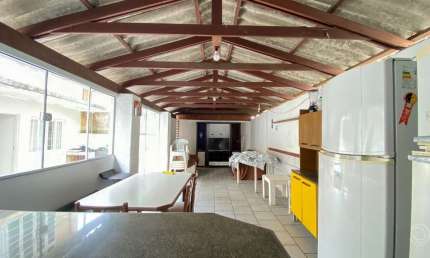 Cada Residencial de 77m² com 10 Quartos na Trindade