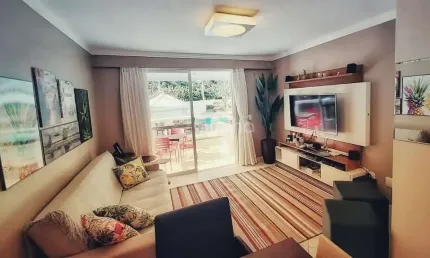 Apartamento de 77m² com 2 quartos sendo 1 suíte na Praia Brava