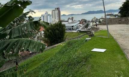 Terreno em condomínio fechado à venda na Rua Marcelino Simas, --, Estreito, Florianópolis
