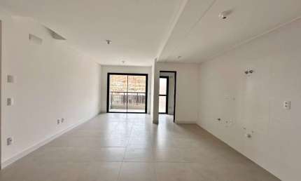 Apartamento com 3 suítes e 109,82m² privativos no Centro