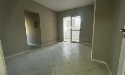 Apartamento com 3 quartos no centro de florianópolis