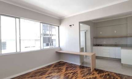 Apartamento de 2 quartos no Centro de Florianópolis SC