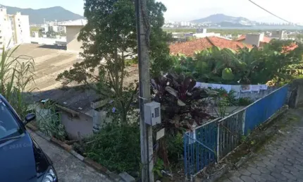 Terreno à venda na Rua Donícia Maria da Costa, --, Saco Grande, Florianópolis