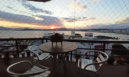 Apartamento com 4 quartos à venda na Rua Fernando Ferreira de Mello, --, Bom Abrigo, Florianópolis