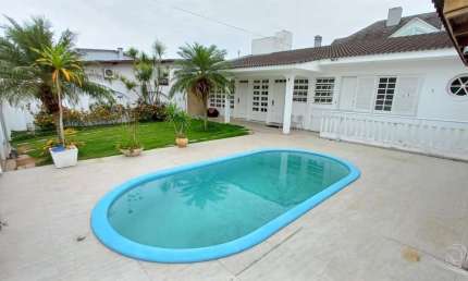 Casa com 6 quartos à venda na Rua Senador Milton Campos, --, Coqueiros, Florianópolis