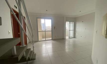 Excelente apartamento duplex com 3 suítes em Capoeiras