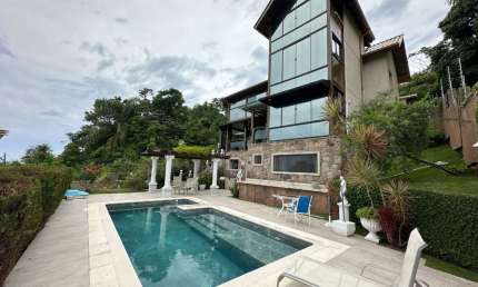 Casa com 4 suítes no bairro Praia Brava, Florianópolis