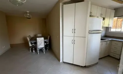 Apartamento de 2 quartos no bairro Jurerê, Florianópolis.