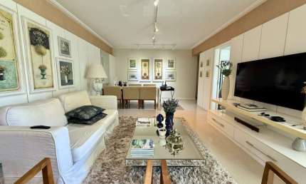 Apartamento de 2 suítes no Centro de Florianópolis.