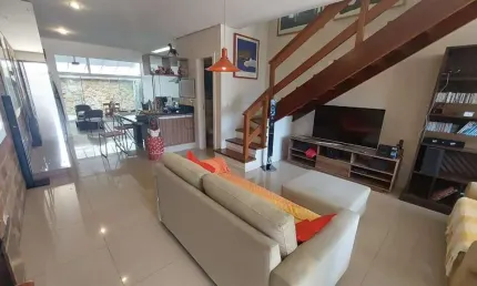 Incrível casa com 2 quartos no bairro Lagoa da Conceição