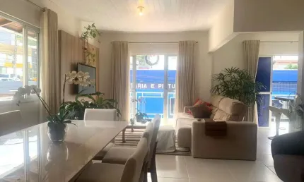 Casa Comercial e Residencial de 3 quartos na Trindade