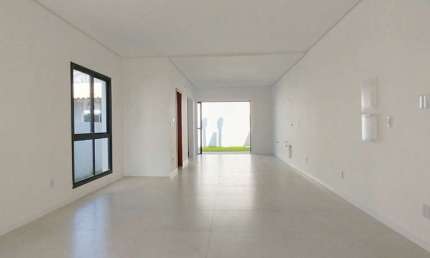 Casa Residencial de 127m² com 3 quartos no Carianos